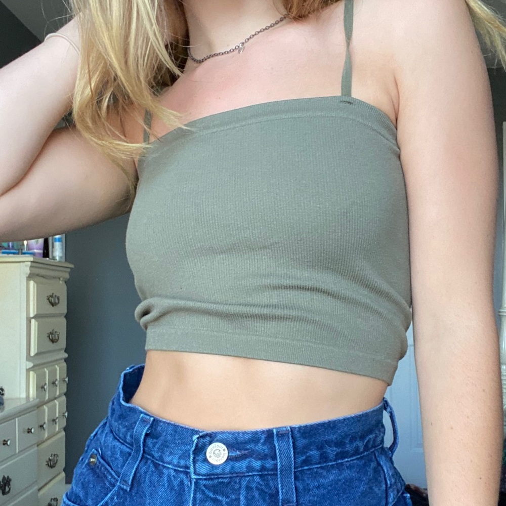 SEAMLESS TANK TOP